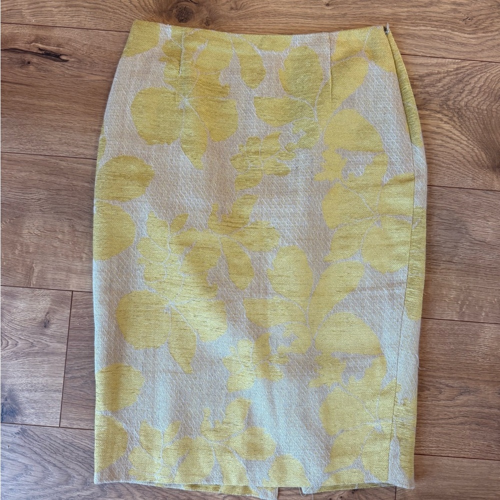 The Limited Yellow Tan Floral Pencil Skirt size 6